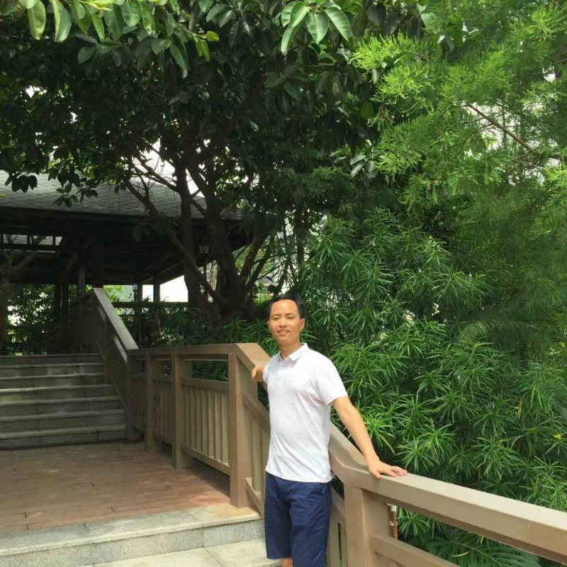 教书育人的第一张照片--深圳相亲服务中心