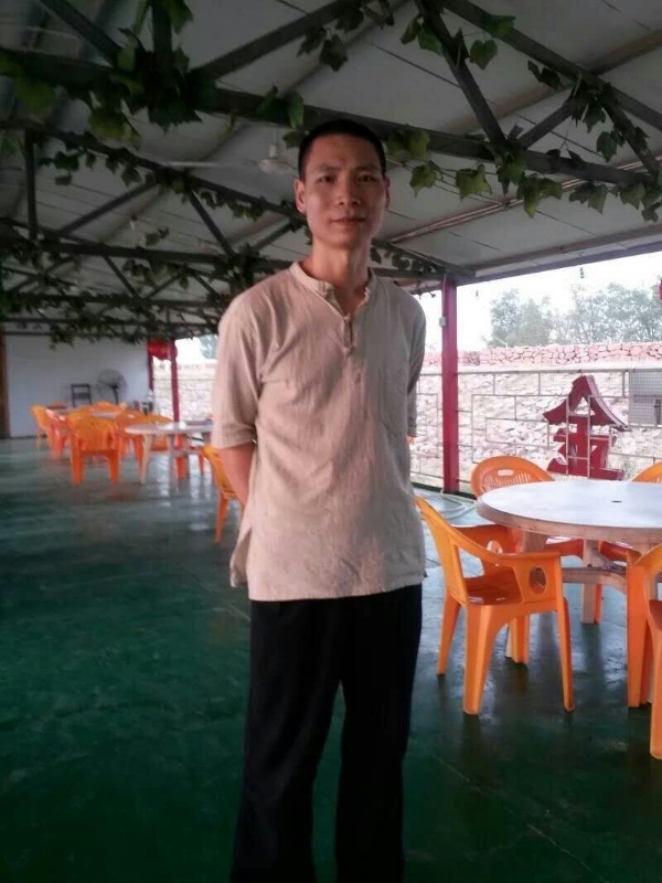 周哥的第三张照片--深圳相亲服务中心