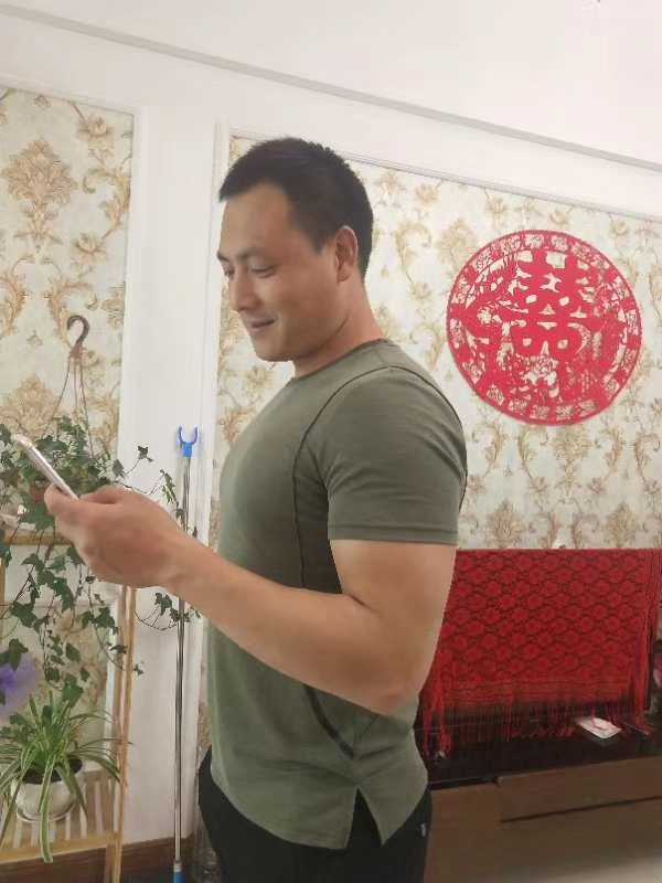 旧时相识的第三张照片--深圳相亲服务中心