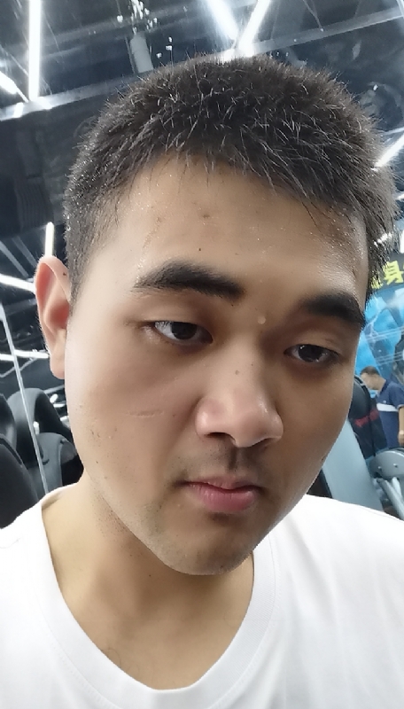 回眸一笑的第二张照片--深圳相亲服务中心