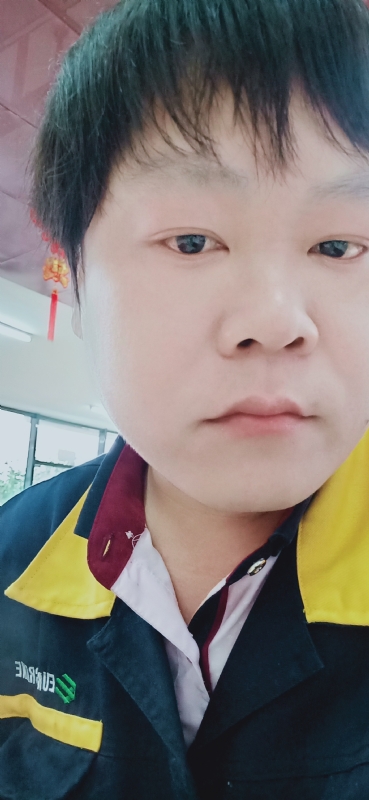 三哥哥的第一张照片--深圳相亲服务中心