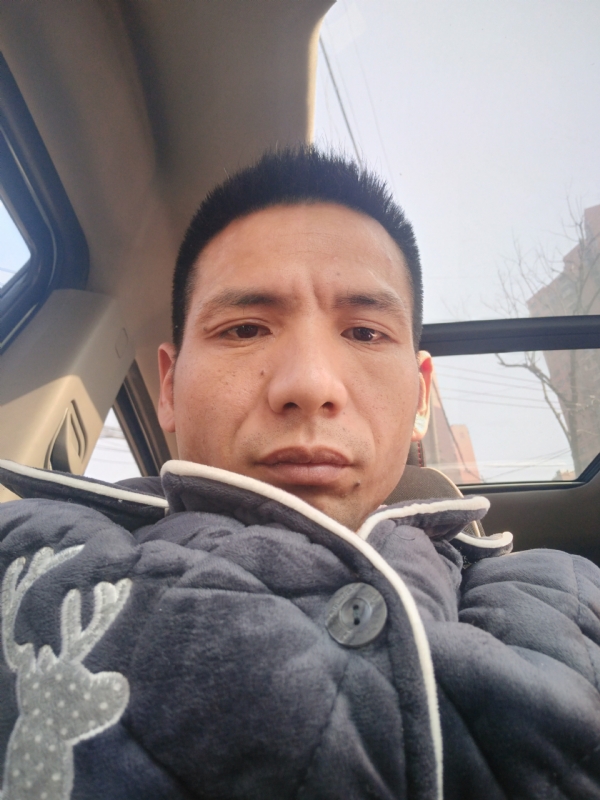 青春不长在的第一张照片--深圳相亲服务中心