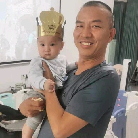 爱辣的鱼的第一张照片--深圳相亲服务中心