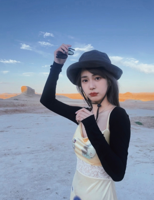英姐的第一张照片--深圳相亲服务中心