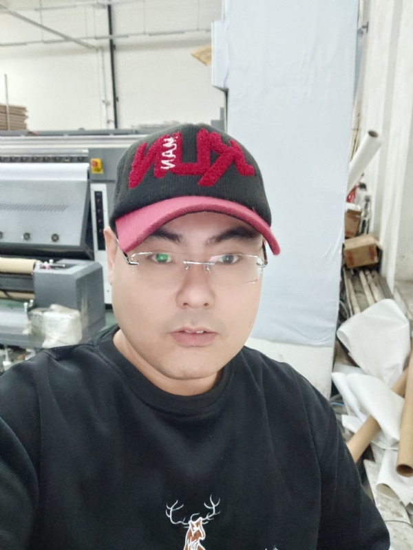 胖子的第一张照片--深圳相亲服务中心