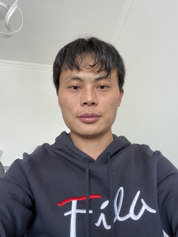寒漠的第一张照片--深圳相亲服务中心