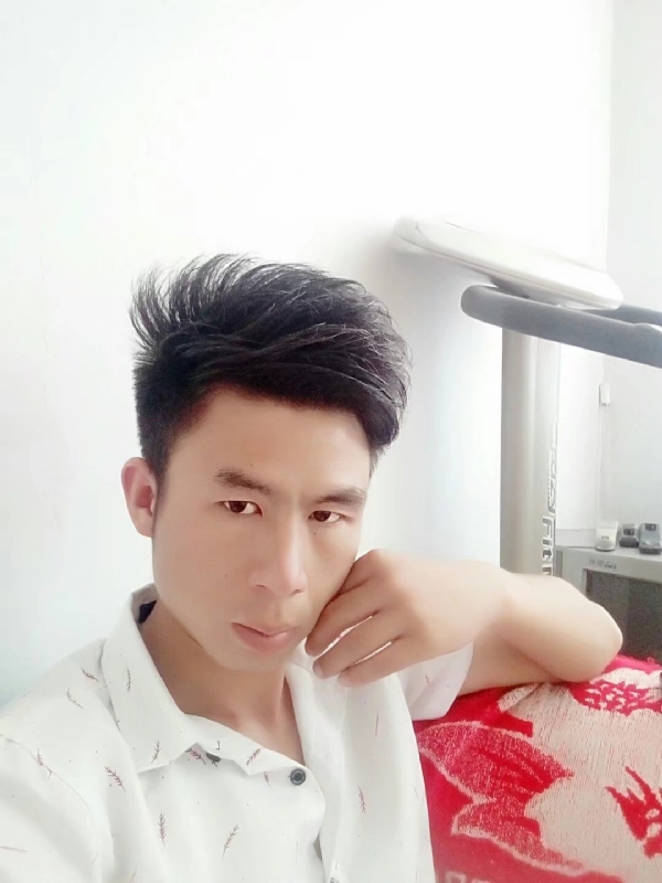 只得一人心的第二张照片--深圳相亲服务中心
