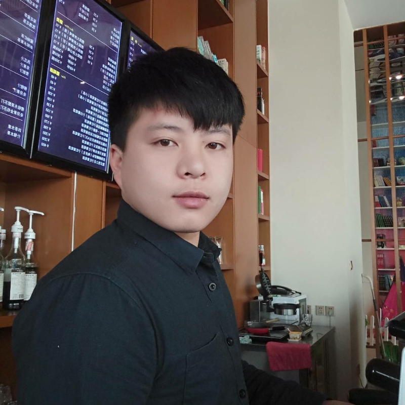 帅被人打的第一张照片--深圳相亲服务中心