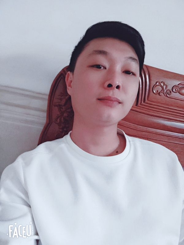 交友的第一张照片--深圳相亲服务中心