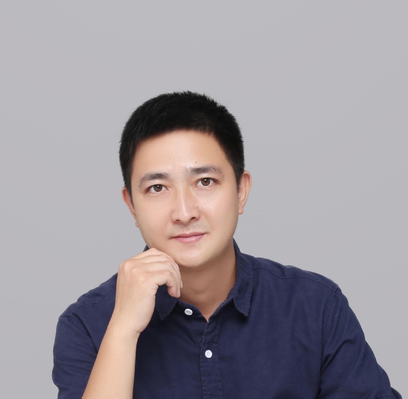 小丑的第二张照片--深圳相亲服务中心