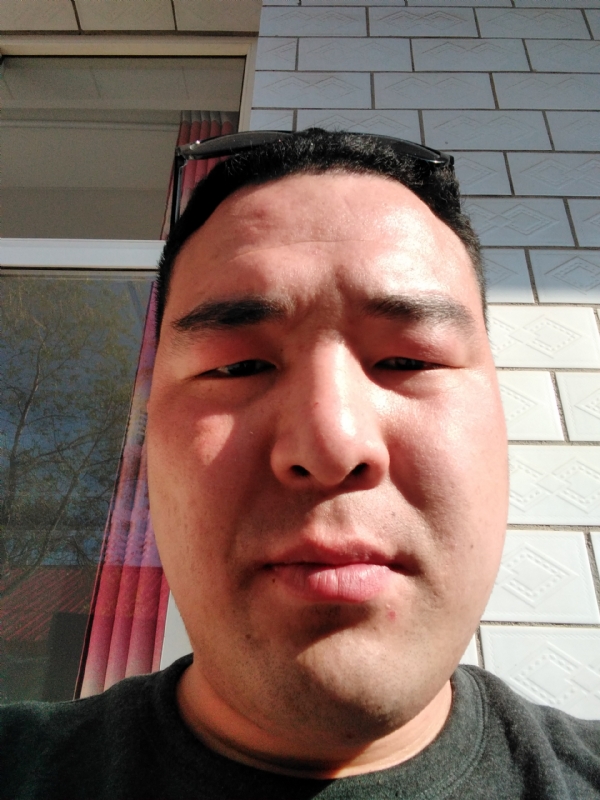 一羽垂天的第三张照片--深圳相亲服务中心