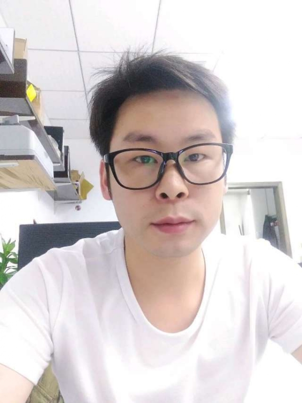 平凡的第一张照片--深圳相亲服务中心
