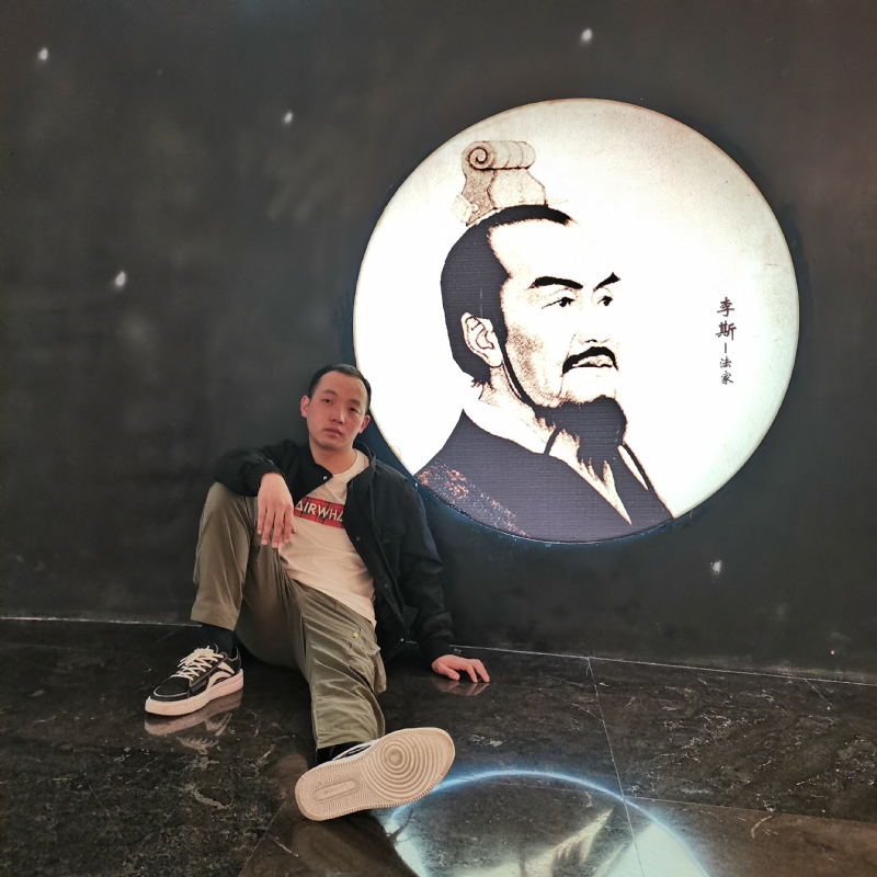 小灰灰的第一张照片--深圳相亲服务中心