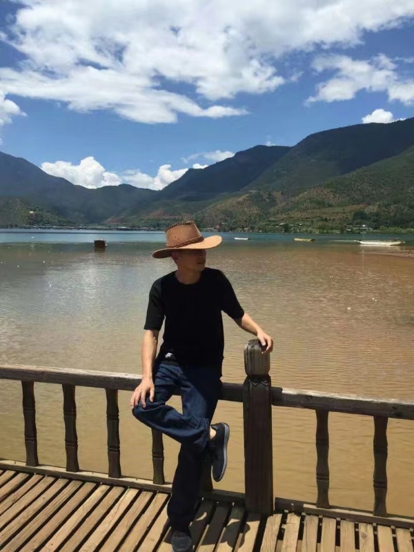 剑胆琴音的第一张照片--深圳相亲服务中心