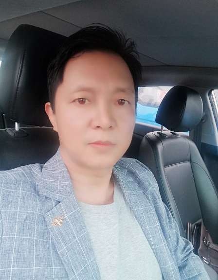 深蓝的第一张照片--深圳相亲服务中心