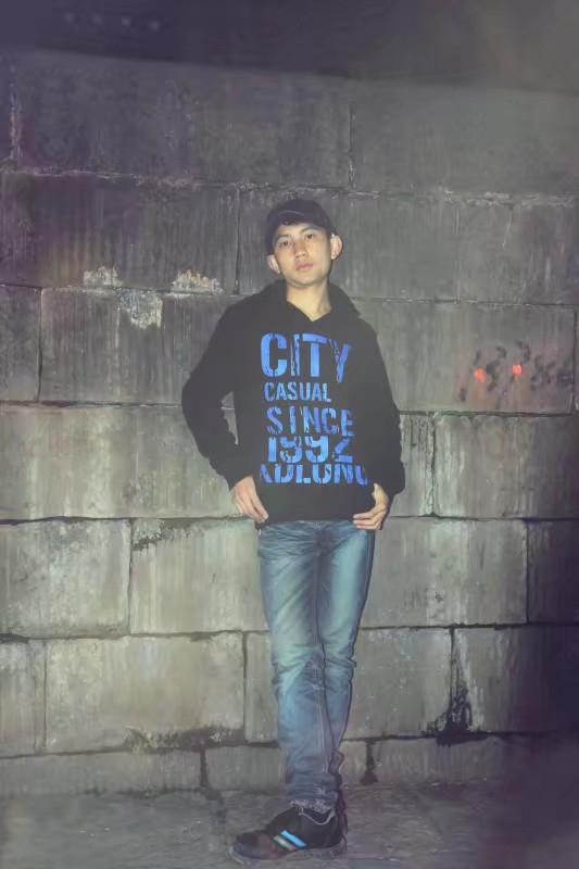 黄渊军的第一张照片--深圳相亲服务中心