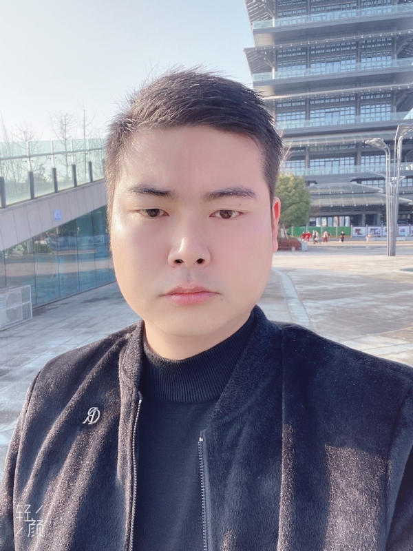 南心遥的第一张照片--深圳相亲服务中心