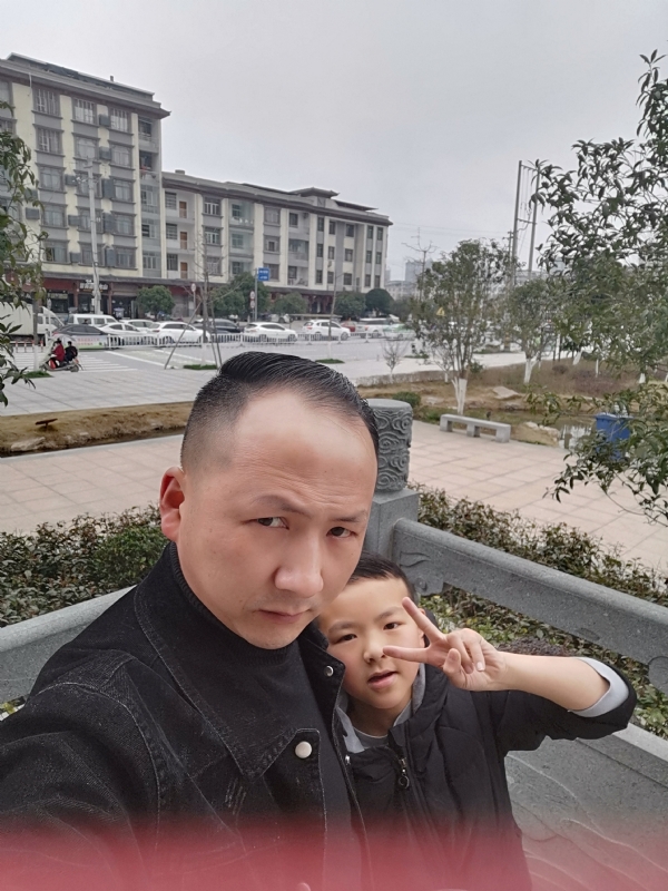浩瀚宇宙的第一张照片--深圳相亲服务中心