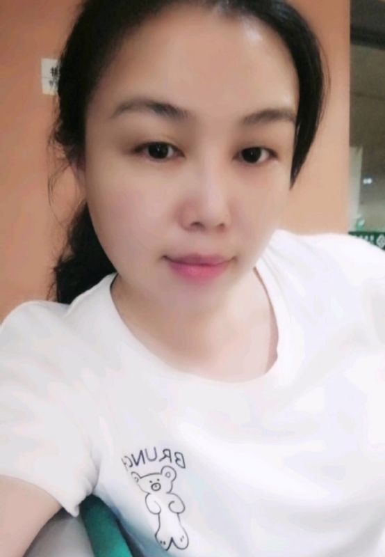淡淡的云的第三张照片--深圳相亲服务中心