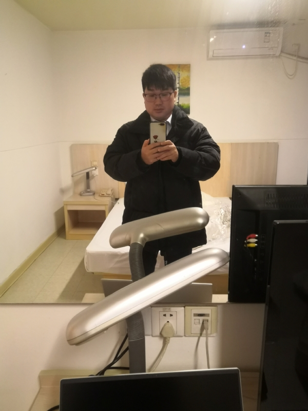 胡先生的第二张照片--深圳相亲服务中心