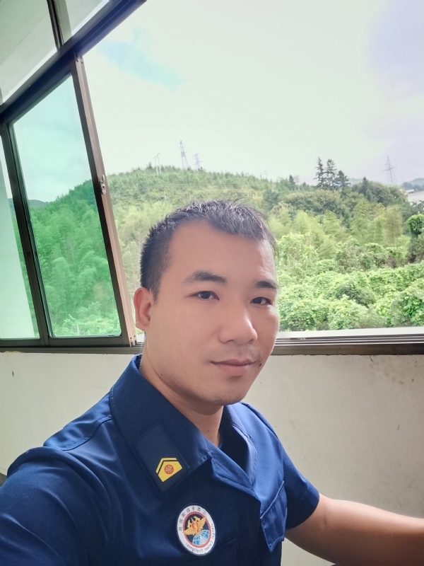 期待未来的第一张照片--深圳相亲服务中心