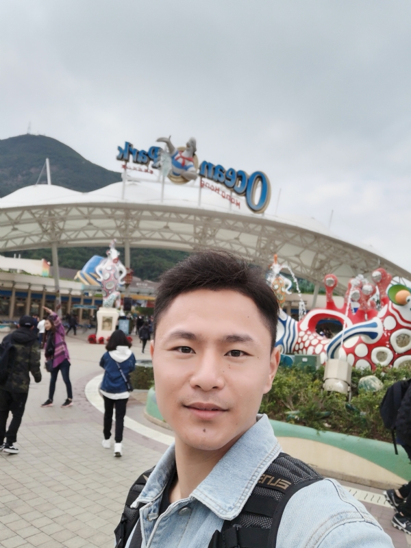 伸手摘星星的第一张照片--深圳相亲服务中心