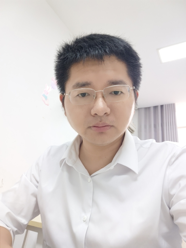 归夏的第一张照片--深圳相亲服务中心