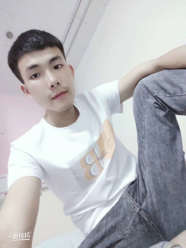 爱Q我的第一张照片--深圳相亲服务中心