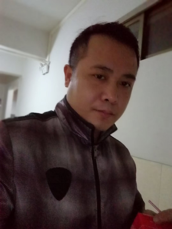 礼哥的第一张照片--深圳相亲服务中心