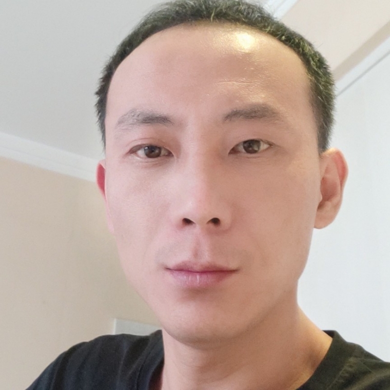 投降输一半的第二张照片--深圳相亲服务中心