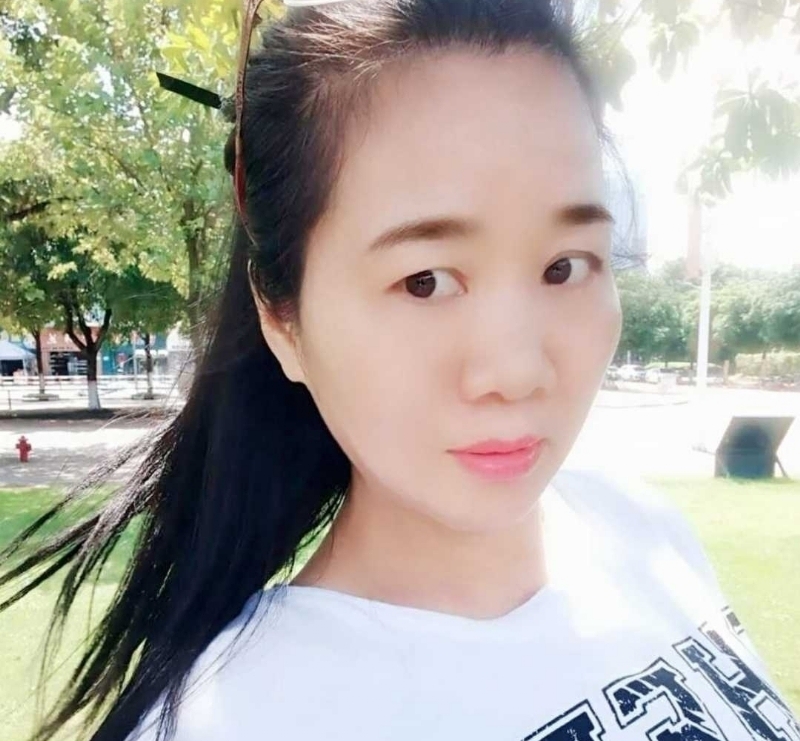 飘雪的第一张照片--深圳相亲服务中心