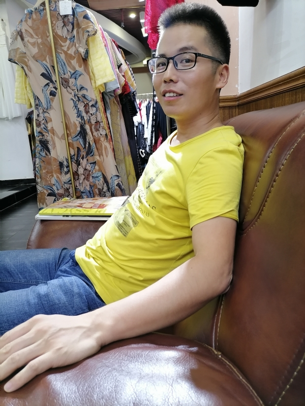 汪顺鹏的第二张照片--深圳相亲服务中心