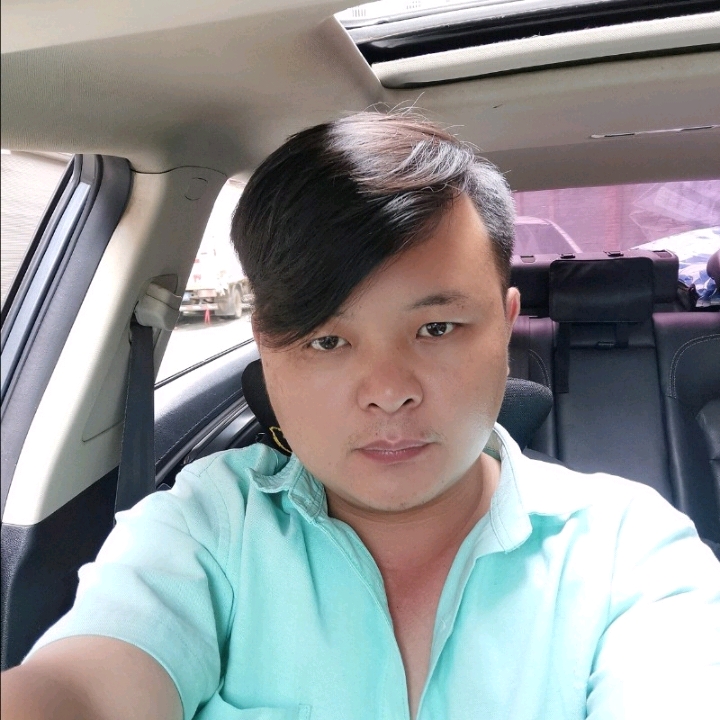 想家大黄蜂的第一张照片--深圳相亲服务中心