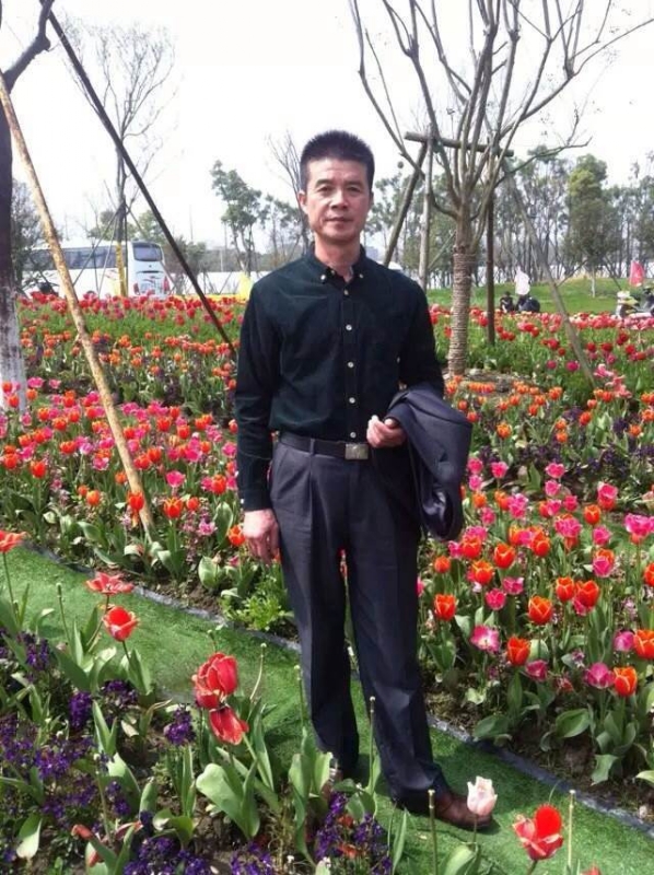 蓝天的第一张照片--深圳相亲服务中心