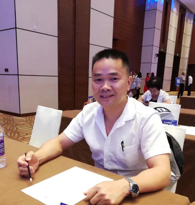 温馨港湾只差一个你的第一张照片--深圳相亲服务中心
