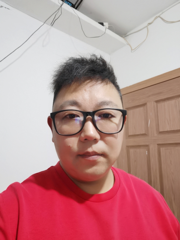 开山的第一张照片--深圳相亲服务中心
