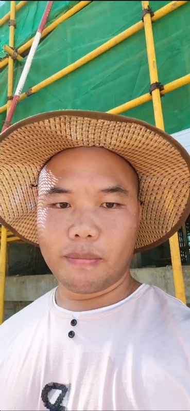 把岁月写入茶色的第一张照片--深圳相亲服务中心