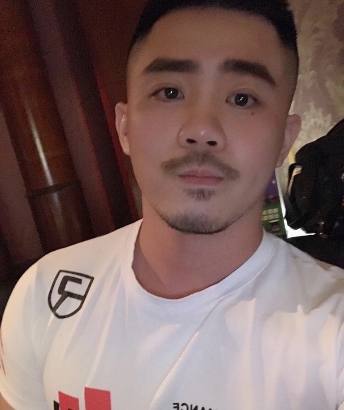 岁月的第二张照片--深圳相亲服务中心