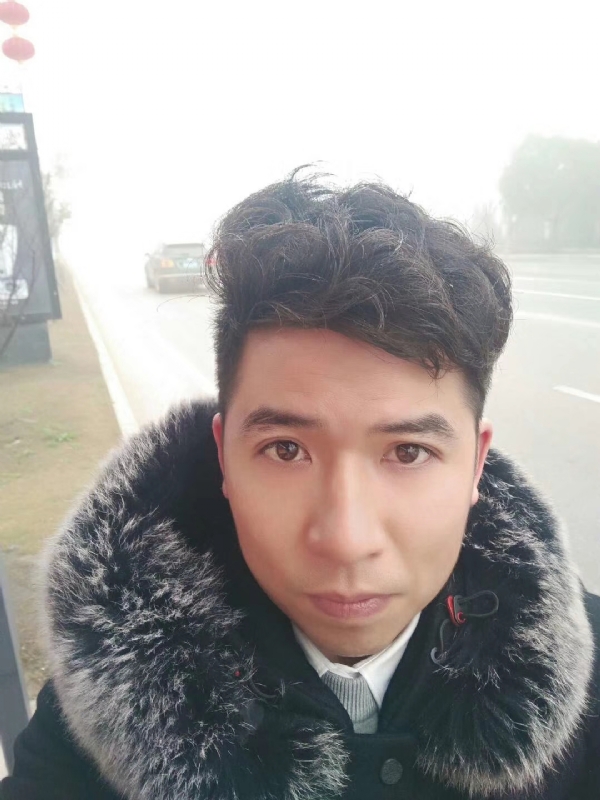 开心快乐每一天的第一张照片--深圳相亲服务中心