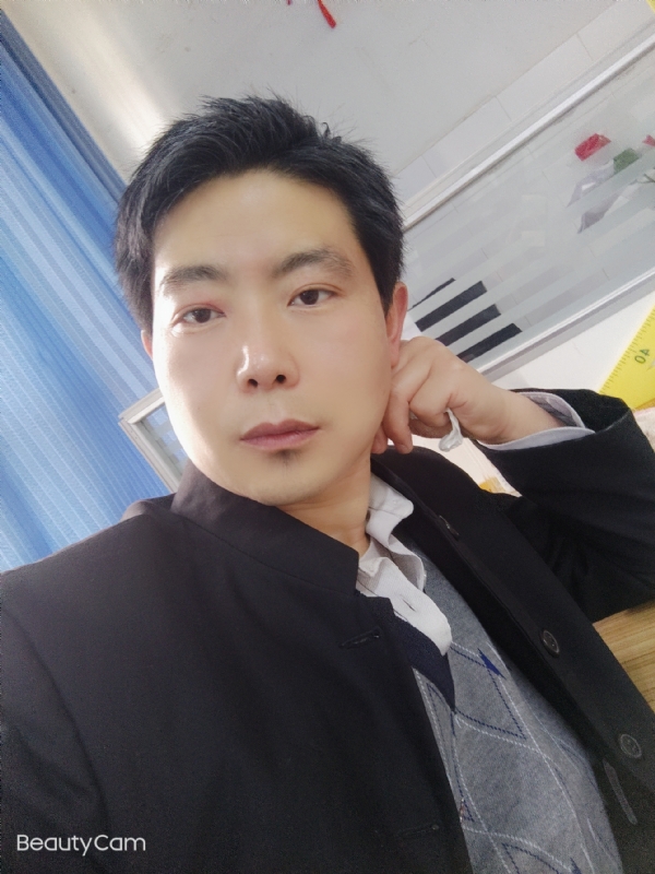 铜豌豆的第一张照片--深圳相亲服务中心