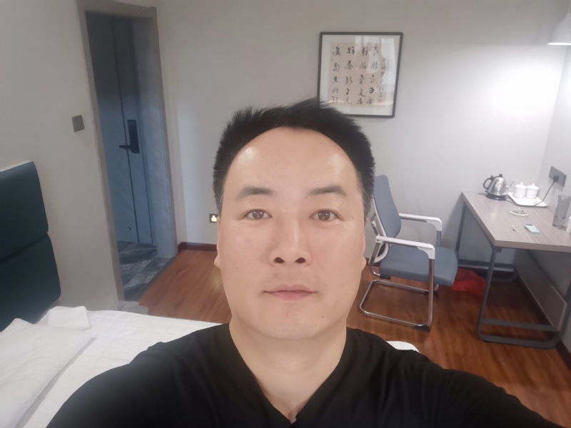 莫待花落空折枝的第一张照片--深圳相亲服务中心