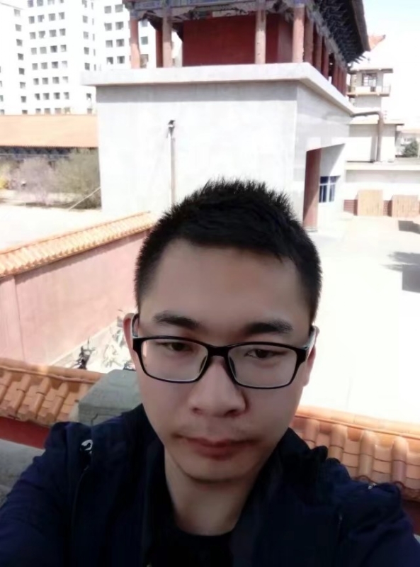 龙在天的第一张照片--深圳相亲服务中心