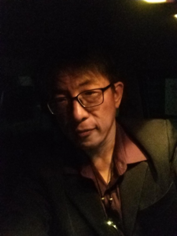 隱姓埋名的第一张照片--深圳相亲服务中心