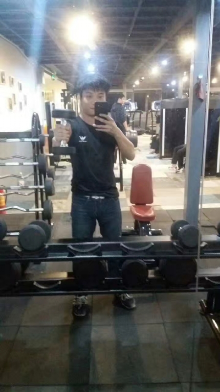 龙坦的第一张照片--深圳相亲服务中心