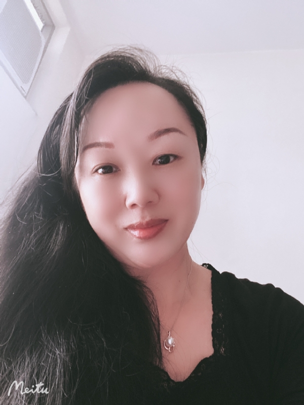 梅子的第一张照片--深圳相亲服务中心