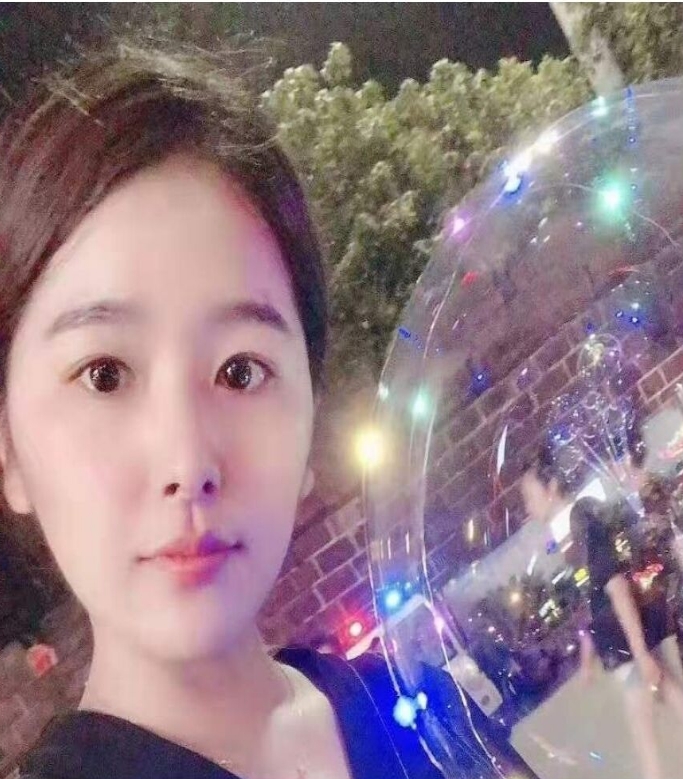 心碎小猪的第一张照片--深圳相亲服务中心
