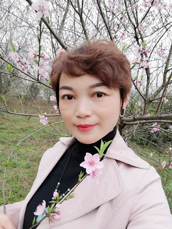 转角遇到你的第一张照片--深圳相亲服务中心