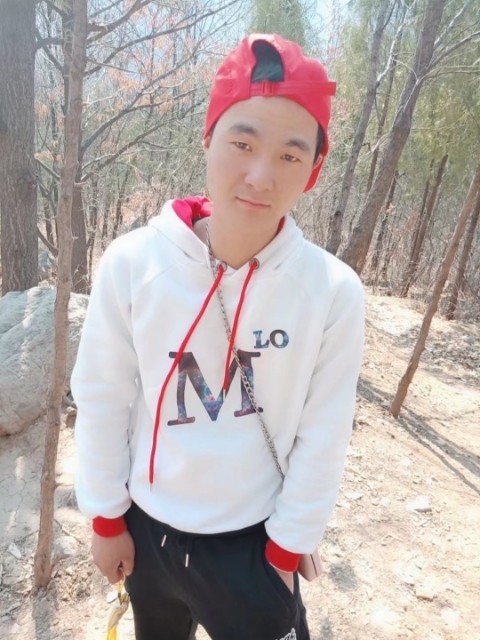 天赐人生的第一张照片--深圳相亲服务中心