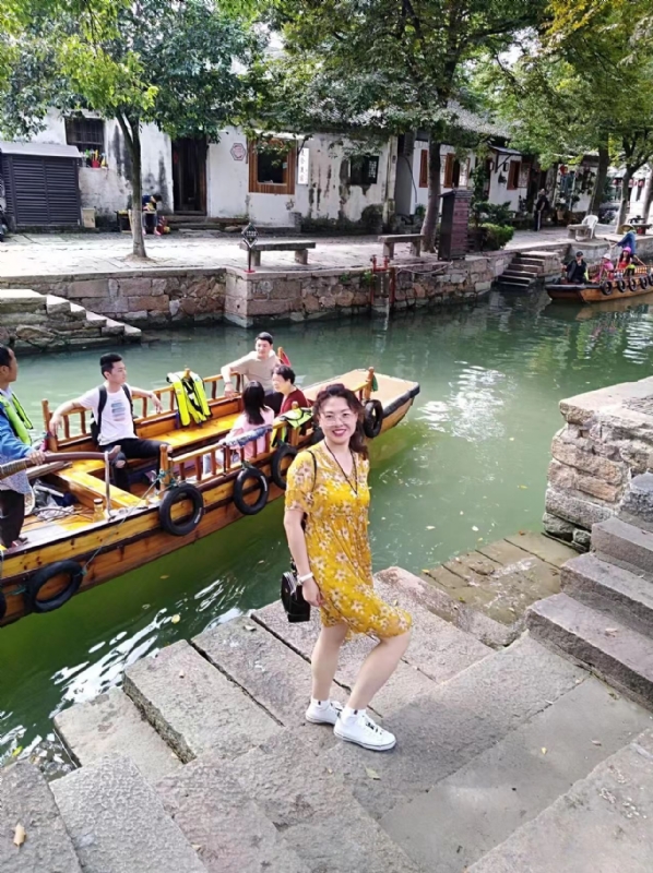 dian的第一张照片--深圳相亲服务中心