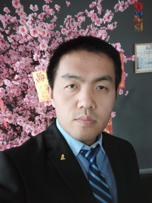 我就是个翻译的第二张照片--深圳相亲服务中心
